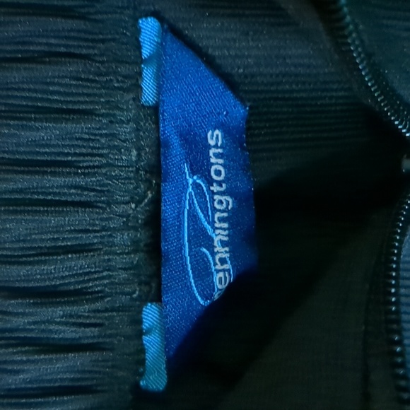 PENNINGTON'S* flat front 2 way zip front elastic back straight skirt poly spande - Picture 7 of 9